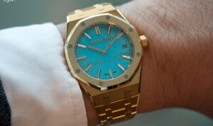 Hands On: Audemars Piguet Royal Oak 37 mm Turquoise Dial | SJX Watches Hands On: Audemars Piguet Royal Oak 37 mm Turquoise Dial | SJX Watches