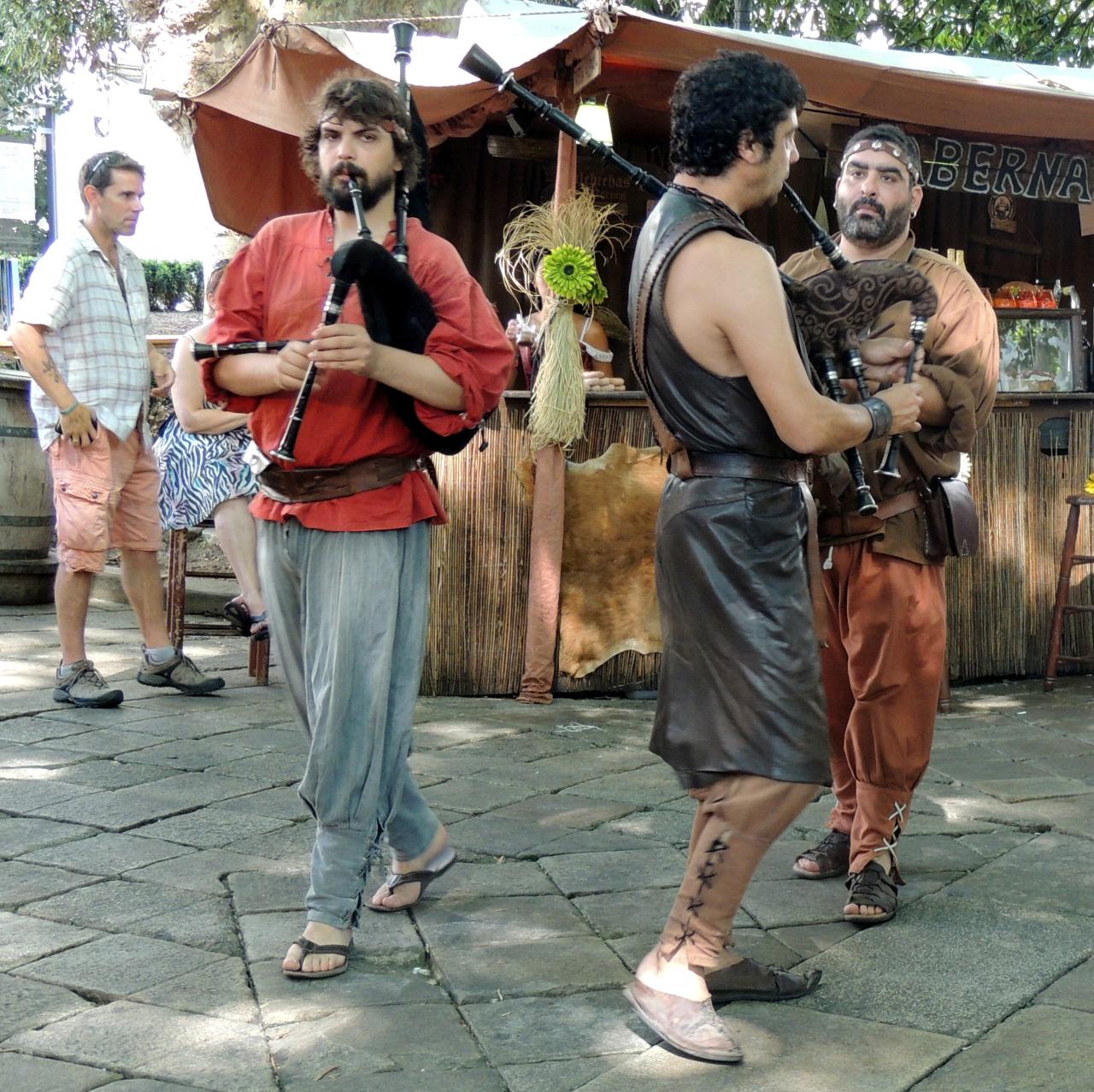 Free Images : black and white, old, audience, fashion, performance art ... Free Images : black and white, old, audience, fashion, performance art ...