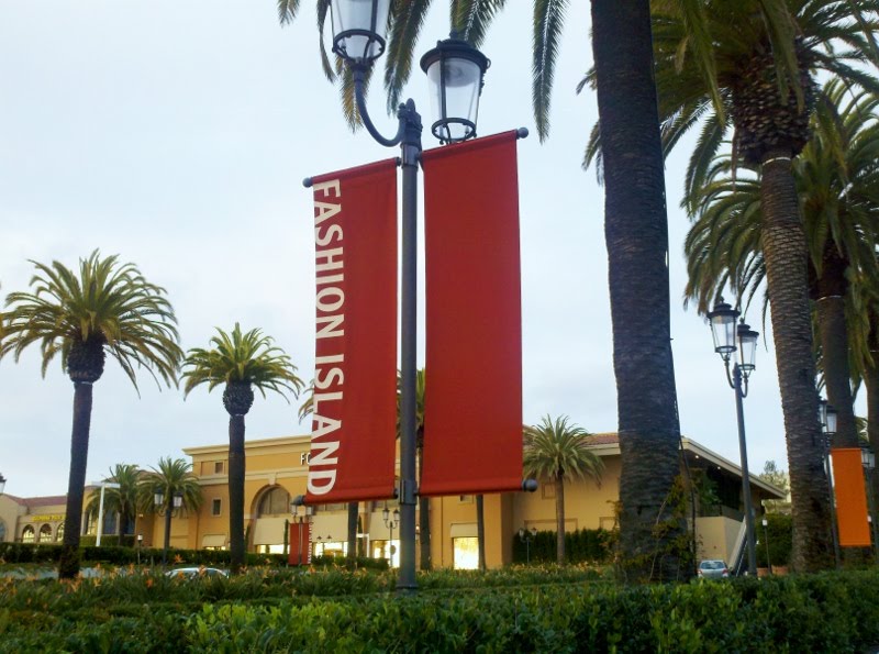 Blush And Pearls: Fashion Island, Newport Beach Blush And Pearls: Fashion Island, Newport Beach