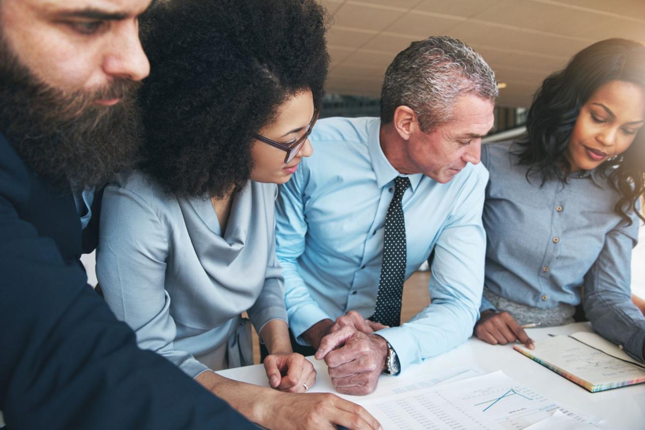 SROI - Social Return on Investment Acronym, Business Concept Background ... SROI - Social Return on Investment Acronym, Business Concept Background ...